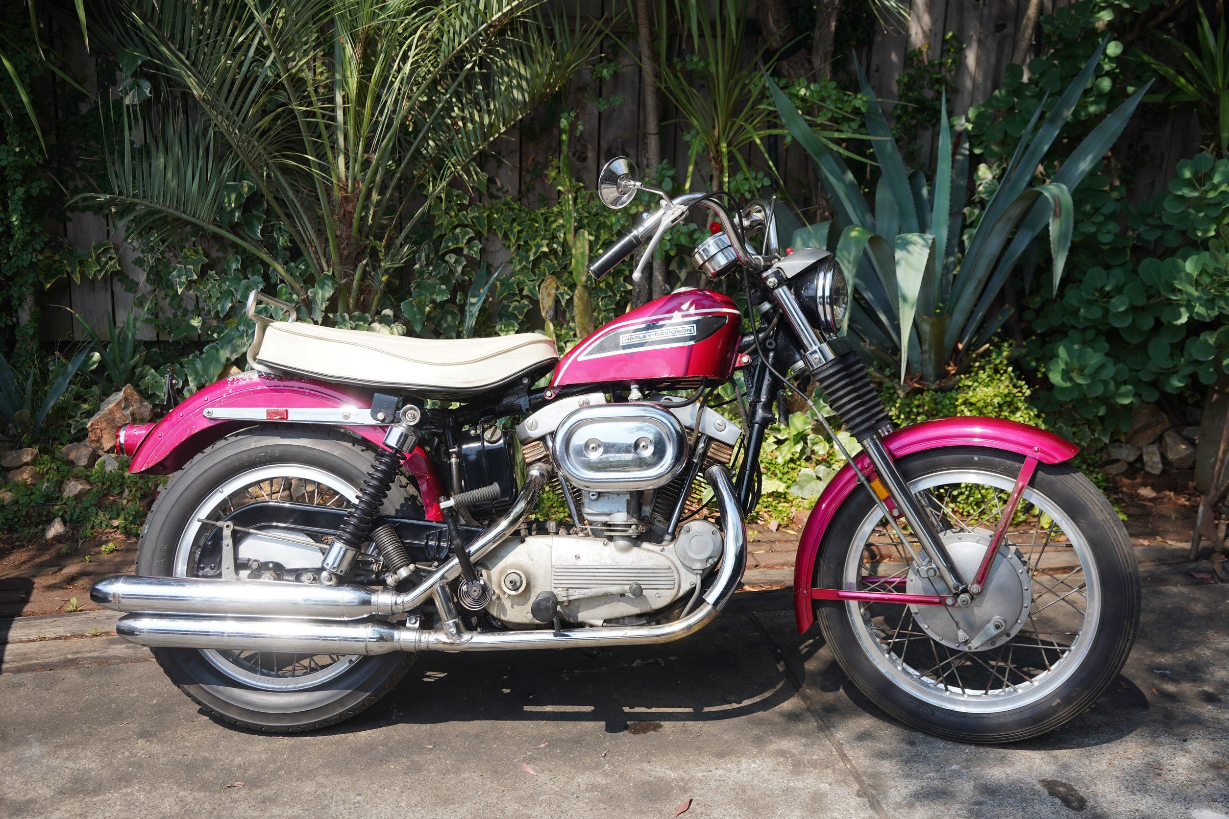 MOTORCYCLE – BLUE GROOVE